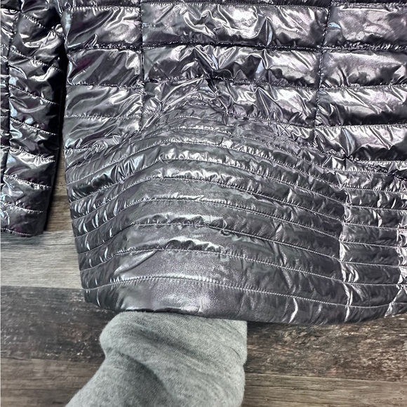 White Mark Metallic Puffer Jacket with Quilted Design Womens Size Medium - Picture 3 of 12